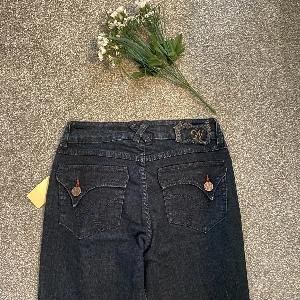 Worn (brand) Jeans low rise narrow bootleg jeans!
